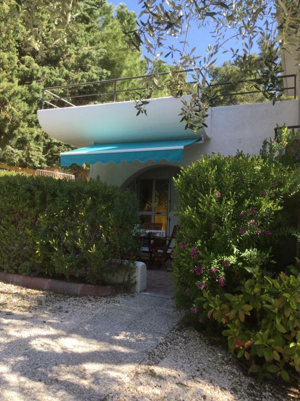 Residence I Faraglioni Mattinata Exterior foto